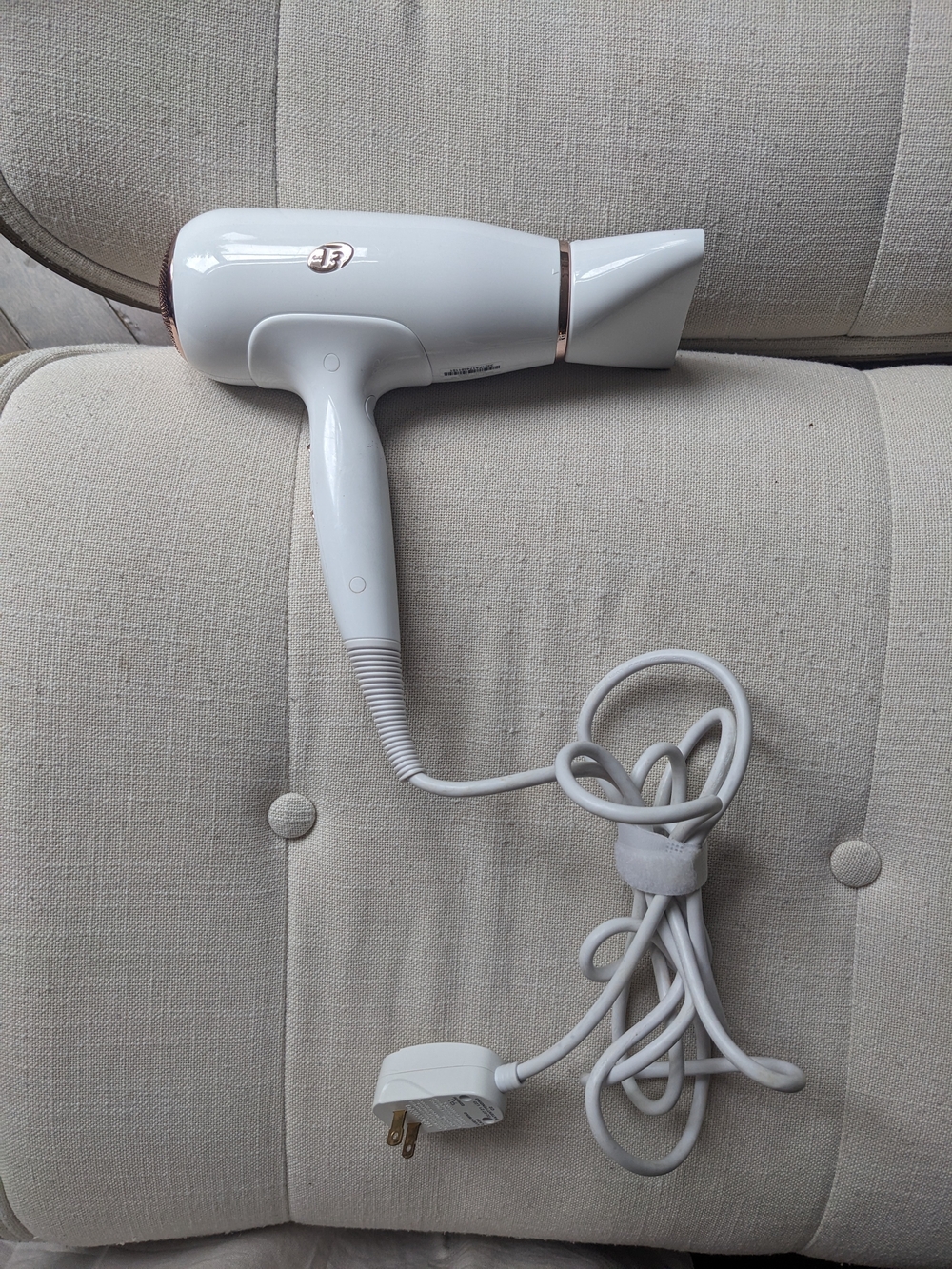 T3 Weightless hair Dryer
